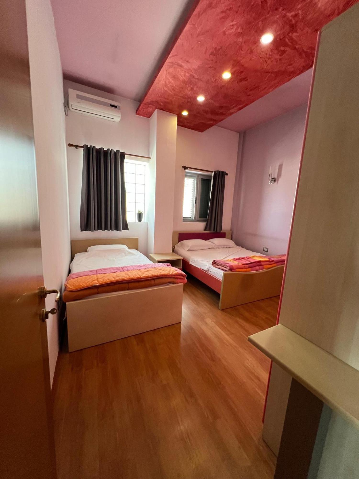 Apartment 189 Tirana Esterno foto